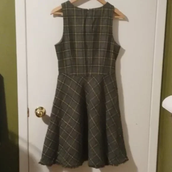 BANANA Republic Gray Checkered Classic Fit & Flare Dress 8 - Picture 2 of 6